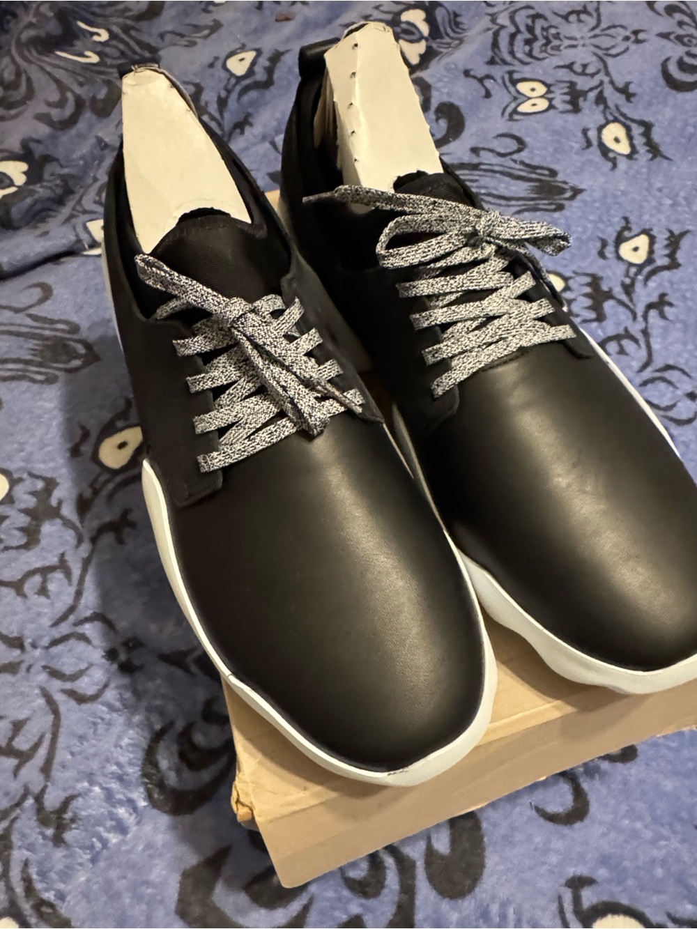 Men's Black Casual Lace-Up Sneakers - Sleek Comfort with typical Camper Quality